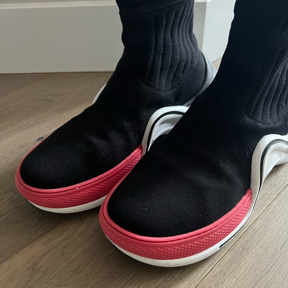 LOUIS VUITTON Stretch Textile LV Archlight Sneaker Boots Fuchsia Black - Picture 8 of 11